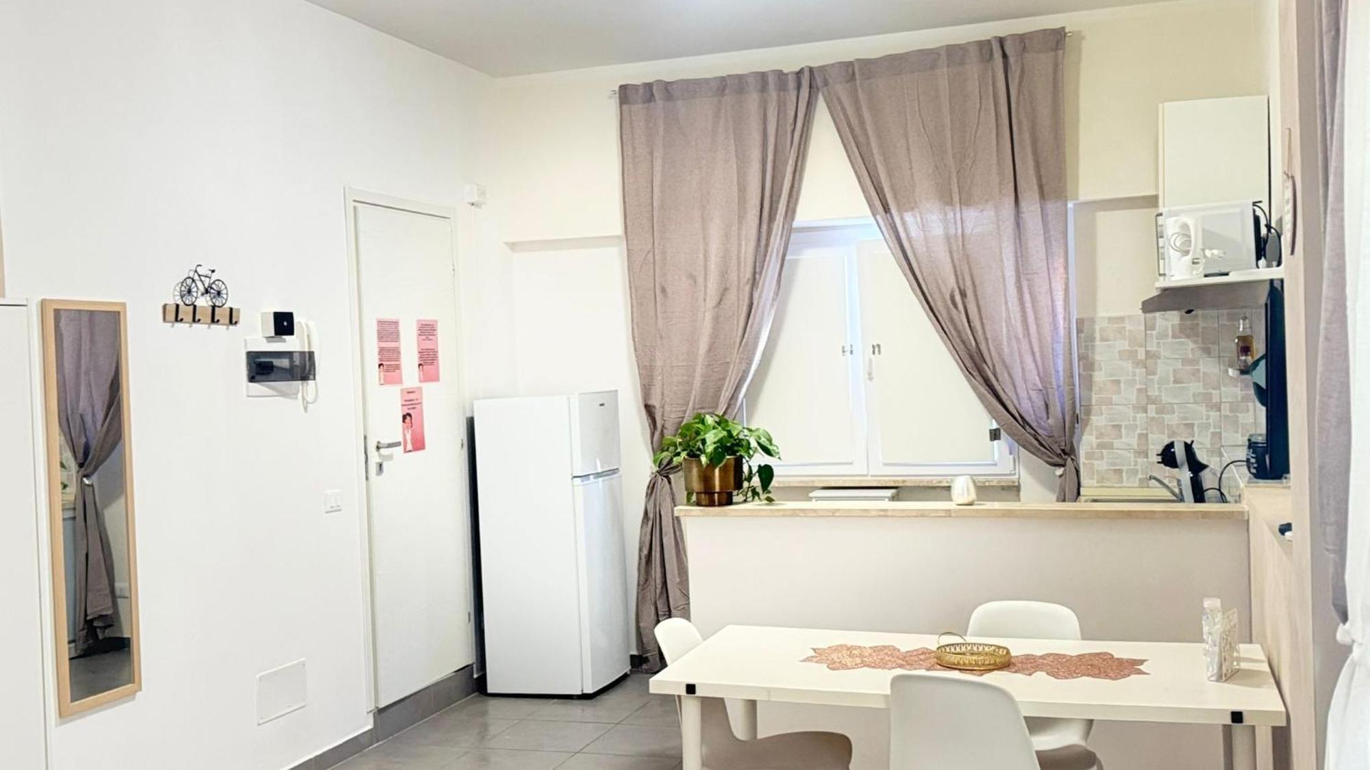 Hotel Gemelli Tre Roma Esterno foto